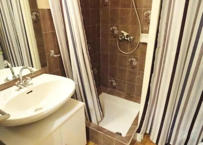 Le Chateau Durieux 4 - Ravisant Et Paisible 2 Personnes ! Mae-7114